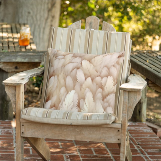 Coussin Élégantes plumes beiges (Chaise)