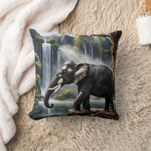 Coussin Eléphant majestueux par Cascade sereine à l'aube