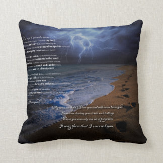 Coussin Empreintes de pas dans le poème de sable