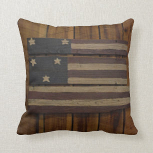 Coussin en bois primitif de drapeau américain