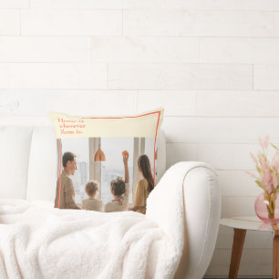 Coussin encadré jaune pastel doux avec texte perso