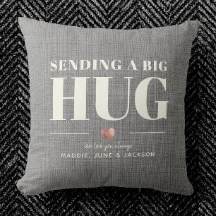 Coussin Envoi Hug Nom personnalisé Fête des mères chic mod