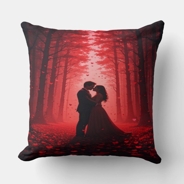 Coussin et Cadeau Couple de la Forêt Romantique. (Recto)