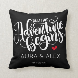 Coussin Et l'aventure commence - datez la couleur