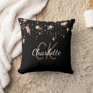 Coussin Étoiles de nom de monogramme en or noir