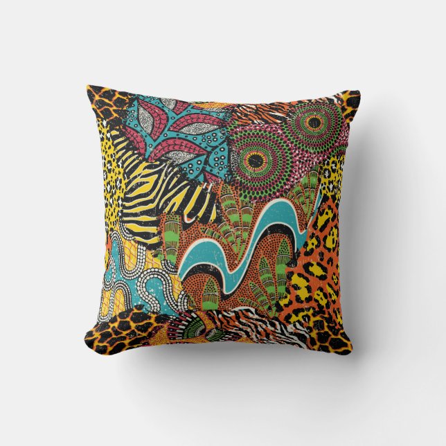 Coussin Fabric africain : Patchwork d'animaux sauvages. (Recto)