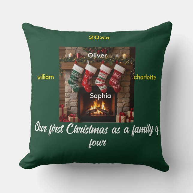 Coussin Family of Four First Christmas Throw Pillow (Recto)