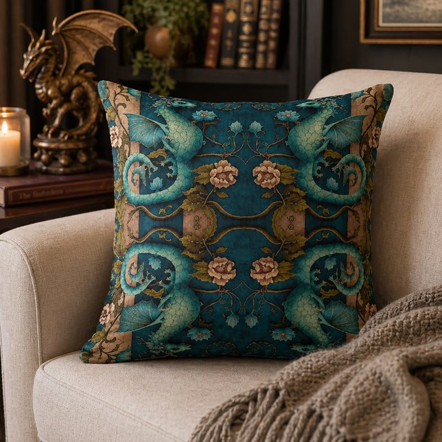 Coussin Fantaisie Médiévale Gothique Dragon (Créateur téléchargé)