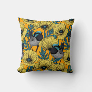 Coussin Fée et pavots en jaune