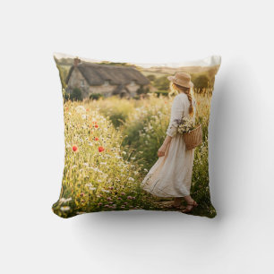 Coussin Femme dans un champ de blé