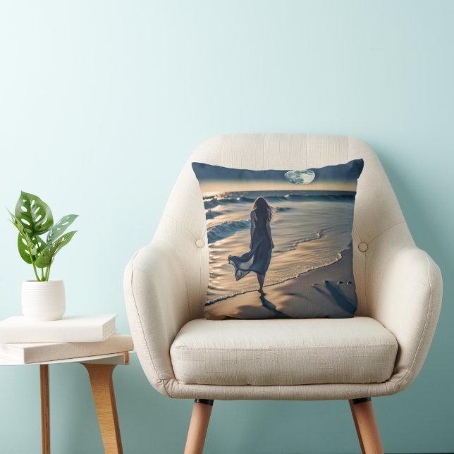 Coussin Femme Promenade plage de nuit (Chaise)
