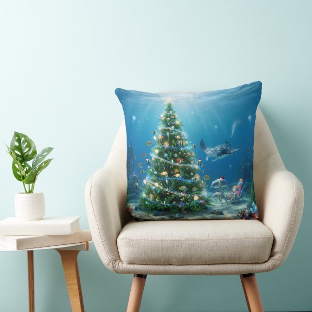 Coussin Festive Throw Pillow (Chaise)