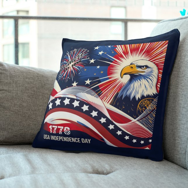 Coussin Fête de l'indépendance des États-Unis 1776 (1776 USA Independence Day: Patriotic Eagle & Fireworks Throw Pillow)