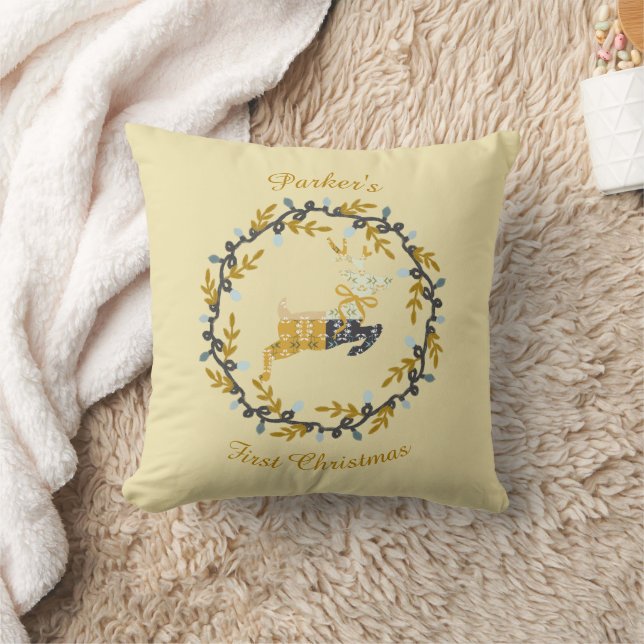 Coussin First Christmas Deer with Wreath Yellow  (Couverture)