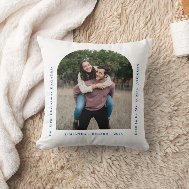 Coussin First Christmas Engaged Couples Photo Arch (Couverture)