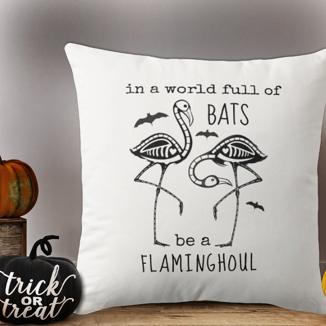 Coussin Flaminghoul Skeleton Flamant rose Halloween (Créateur téléchargé)