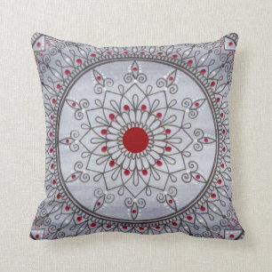 Coussin Fleur assez grise et rouge tirée par la main de