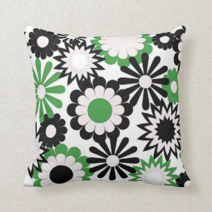 Coussin Fleurs de carreaux, de vert, noires et blanches de