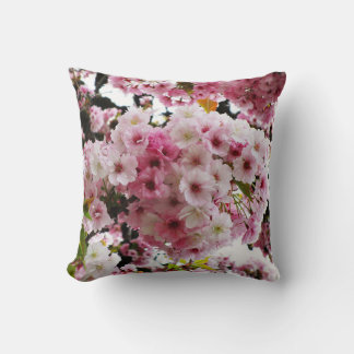 Coussin Fleurs de cerises roses douces
