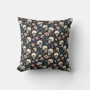 Coussin Fleurs et crânes roses poussiéreux