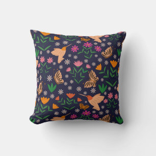 Coussin Fleurs fantaisistes avec oiseaux et papillons  