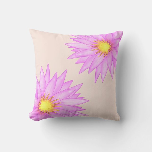 Coussin Fleurs Lys d'eau rose sur beige clair (Recto)