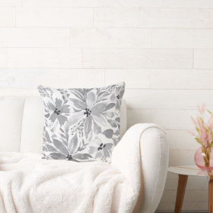Coussin Fleurs noires, blanches, grises et feuilles