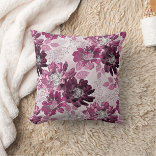 Coussin Fleurs roses et bordeaux sur rose poussiéreux