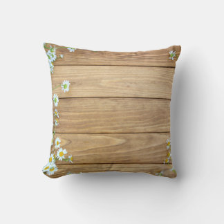 Coussin Fleurs sauvages, herbes : arrière - plan en bois.