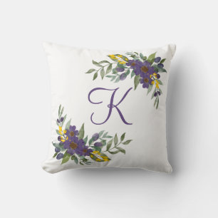 Coussin Fleurs violettes et jaunes monogrammées