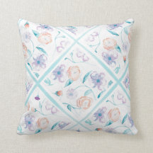 Coussin floral d'aquarelle - lavande, bleu, pêche