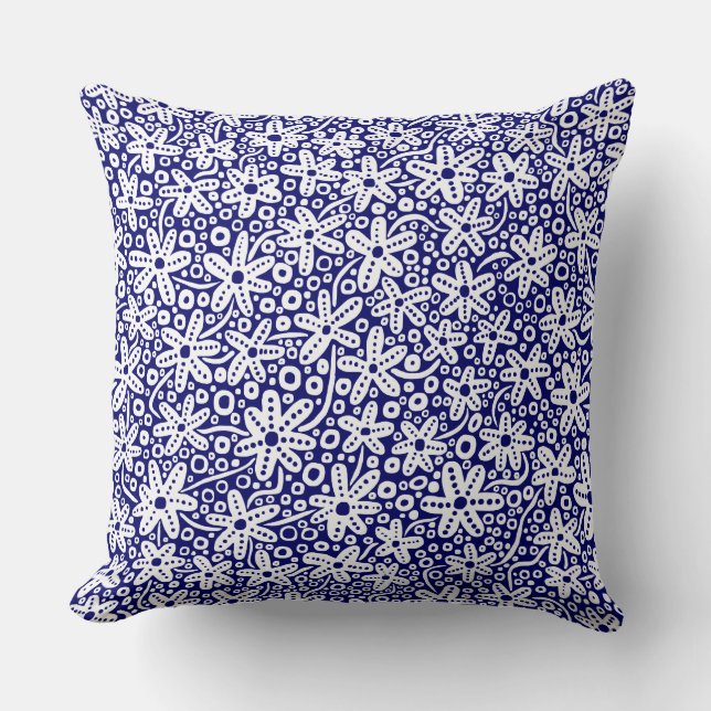 Coussin Flower Motif 240412 - Blanc sur Dk Blue (Recto)