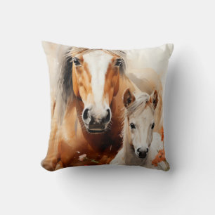 Coussin Foal et cheval dans la prairie de pavot