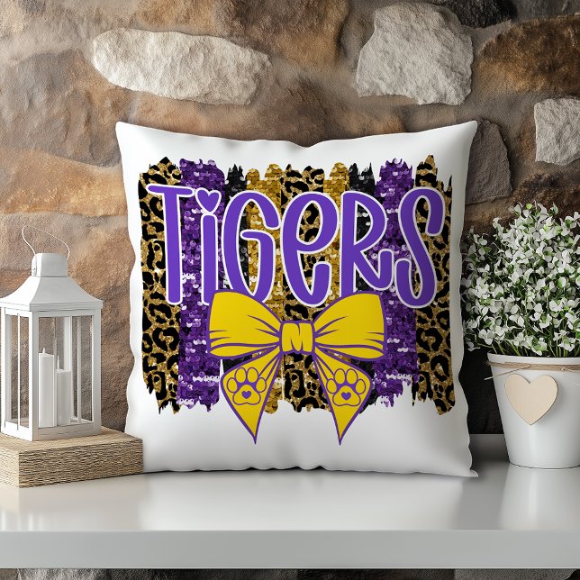 Coussin Football Tigre d'or violet Louisiane (Créateur téléchargé)