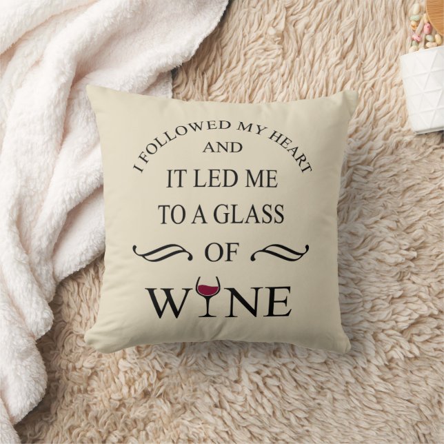 Coussin Funny cite le célèbre slogan de buveur de vin (Couverture)