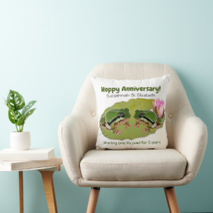 Coussin Gabarit de couple de grenouilles pour un joyeux an