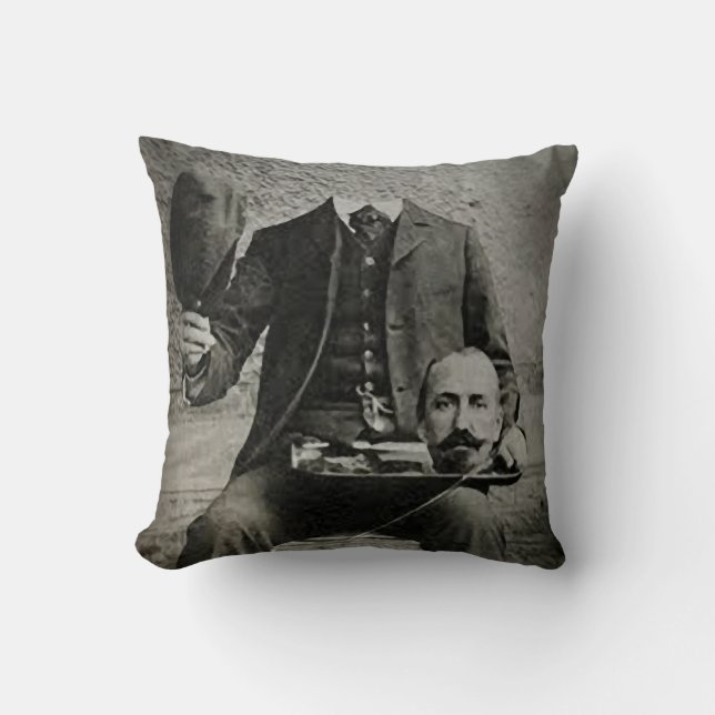 Coussin Gerçure sans tête, carreau déplaisant de portrait (Recto)