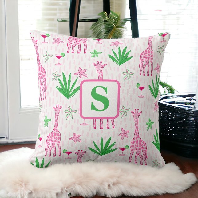 Coussin Girafes Monogramme Preppy et Jungle Cosmopolitains (Créateur téléchargé)