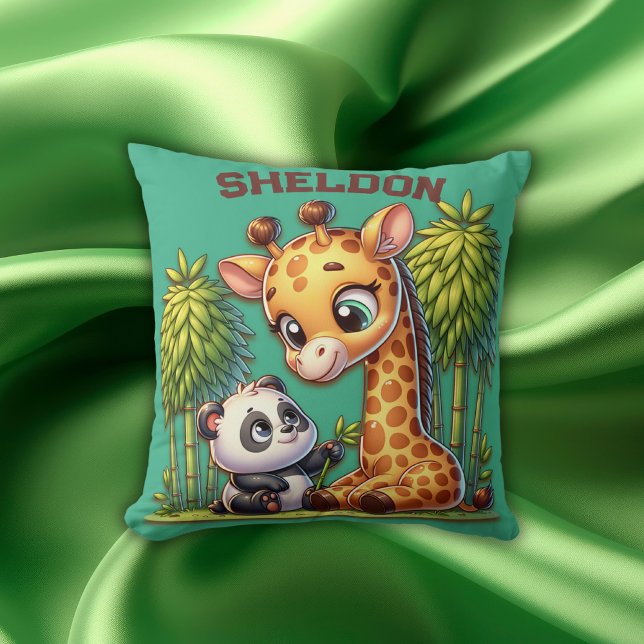 Coussin Giraffe et Panda Nom monogrammé | (Créateur téléchargé)