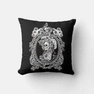 Coussin Gothique Maiden