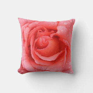 Coussin Gouttes d'eau de rose rose rouge romantique
