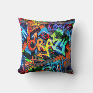 Coussin Graffiti lumineux, design graphique urbain.