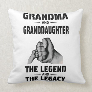 Coussin Grandma Et Petite-Fille Légende Et Héritage
