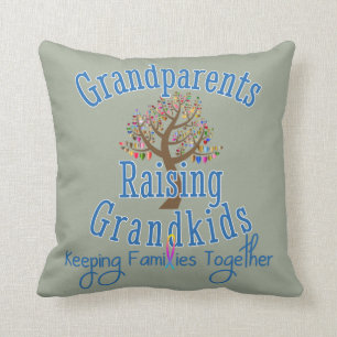 Coussin Grands-parents élevant des Grandkids