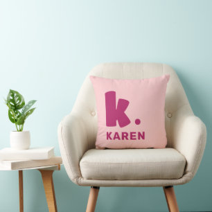 Coussin Gras monogramme initial et nom rose