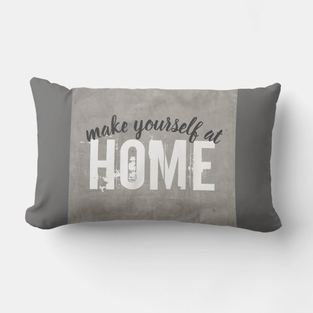 coussin gris avec décoration maison (Recto)