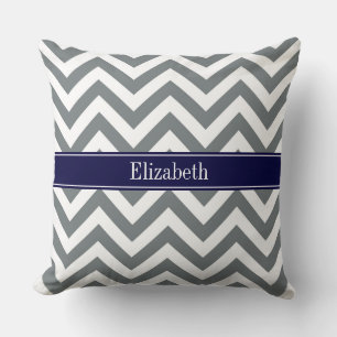 Coussin Gris Charbon Lg Chevron Bleu Marine Monogramme Nom