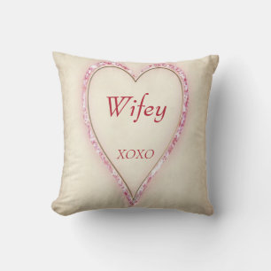 Coussin Gros Coeur "Wifey" XOXO