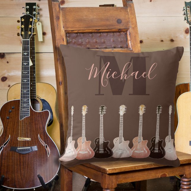 Coussin Guitare acoustique illustration Monogramme rustiqu (Guitar rustic brown pattern monogram pillow)
