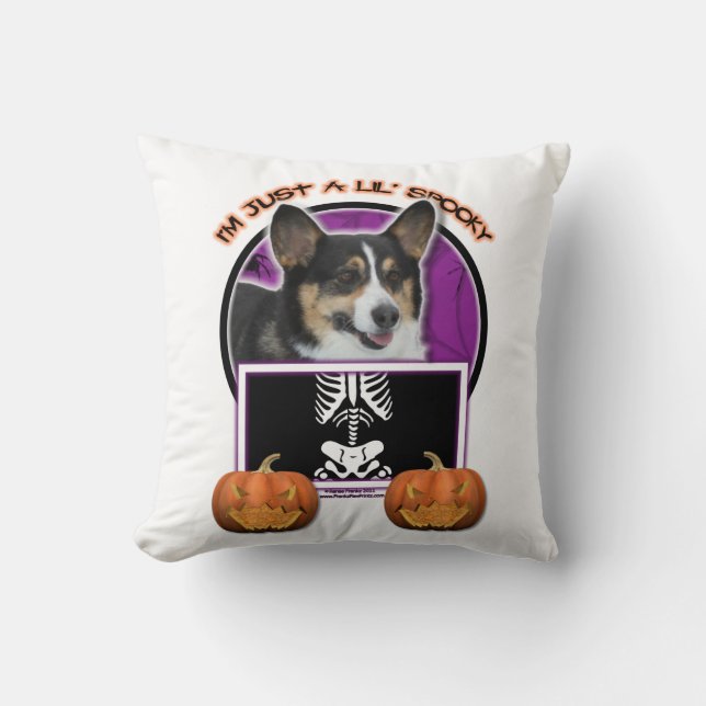 Coussin Halloween - juste un Lil éffrayant - corgi (Recto)